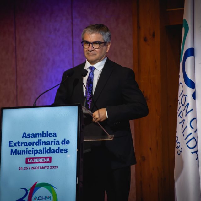 Ministro Marcel expone sobre el impacto de la Ley de Royalty Minero en los municipios