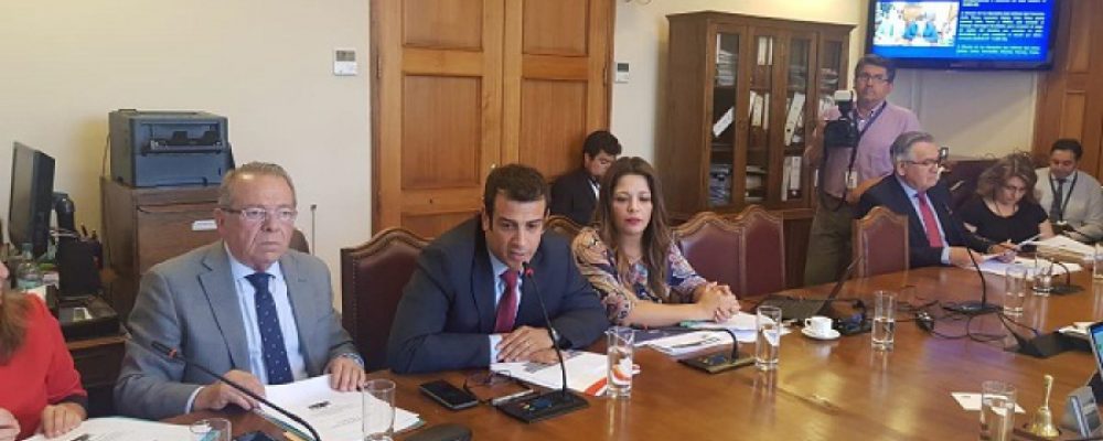 Municipios participan en Comisión de Gobierno Interior de la Cámara por convenios de pago de Derechos de Aseo