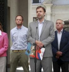 Presidente de AChM participa en segunda sesión de Mesa Social Covid-19