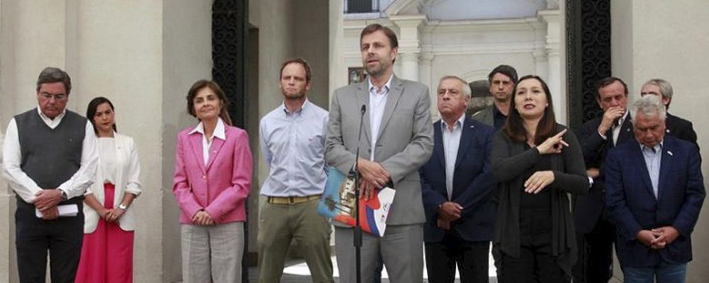 Presidente de AChM participa en segunda sesión de Mesa Social Covid-19